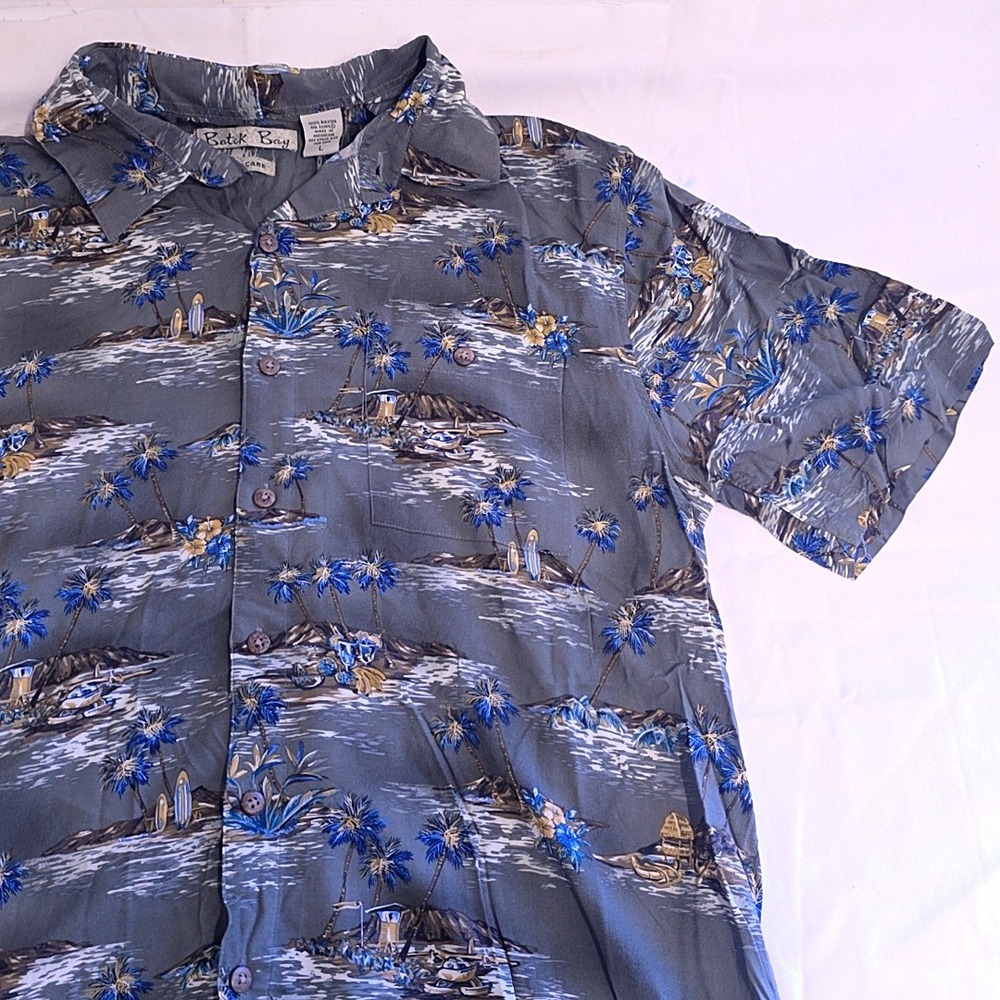 Batik Bay Hawaiian Shirt Mens Large Grey Blue Tropical Palm Tree Rayon Button Up
